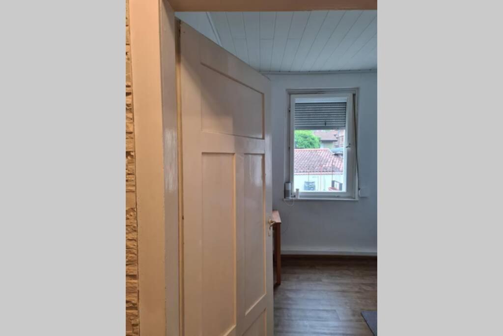 Charmantes Helles Zimmer Zentrumnah Und Naturnah Göppingen Esterno foto