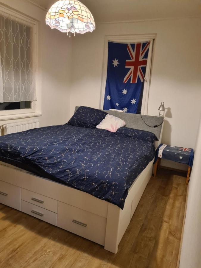Charmantes Helles Zimmer Zentrumnah Und Naturnah Göppingen Esterno foto
